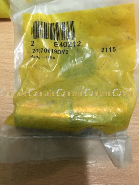 Фото 2 - E40212 Втулка JOHN DEERE арт. E40212