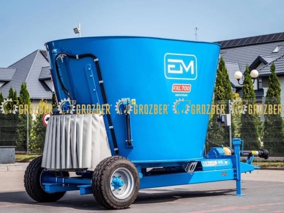 Photo 2 - FXL 800 HD Кормозмішувач з вертикальним шнеком RINO EUROMILK sku FXL800HD