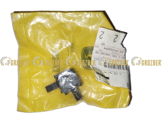 L153768 Зажим JOHN DEERE арт. L153768