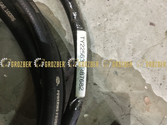 Photo 1 - TY22563 (R87682) шланг JOHN DEERE sku TY22563
